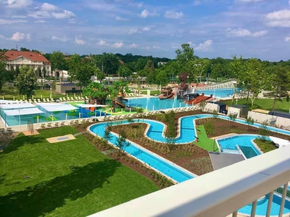 Ruben Apartman City Center Debrecen Extérieur photo